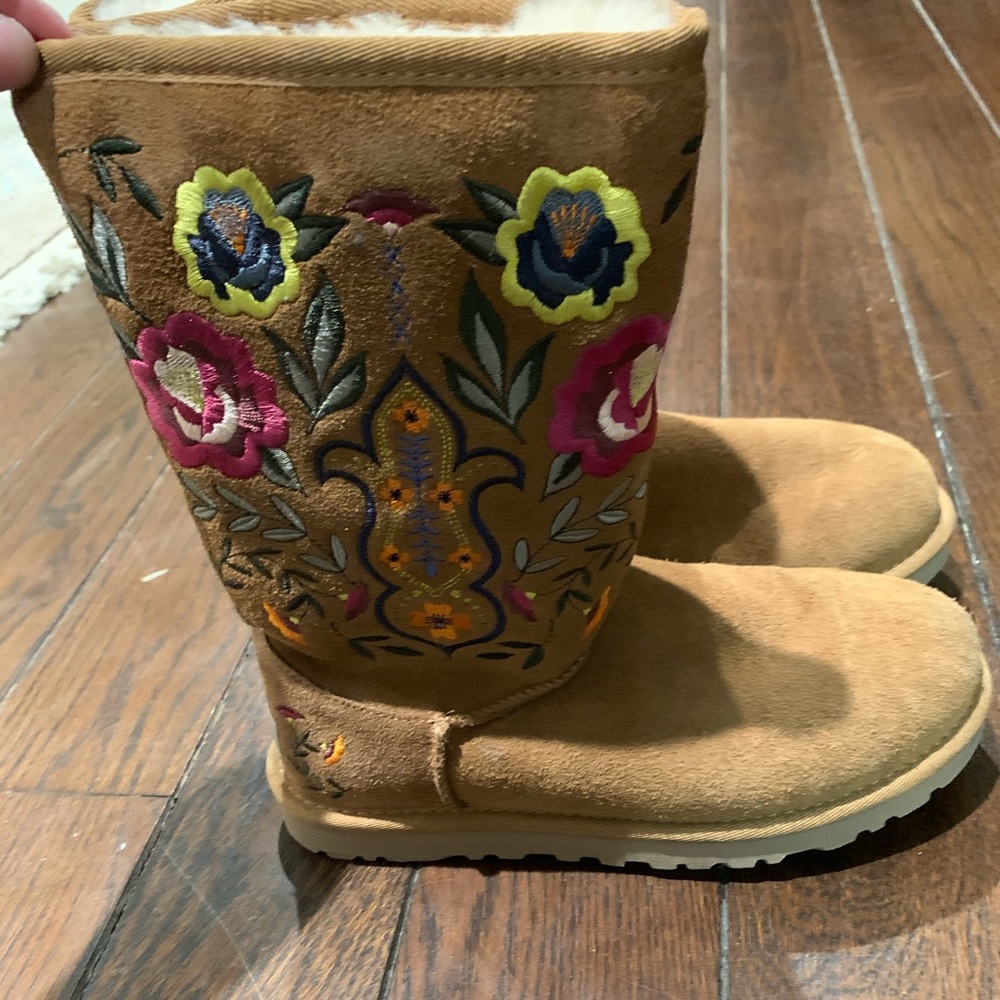 NEW UGG Australia JULIETTE Embroidered  Boots 6